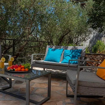 Korina Gradina * Vela Luka